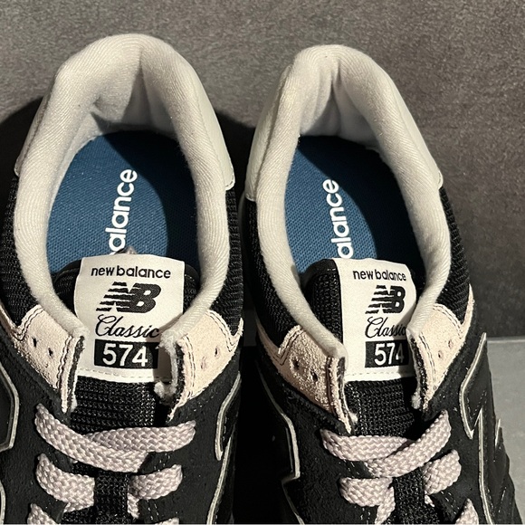 New Balance Men’s Sneakers Black Size 9.5 US - Picture 6 of 11